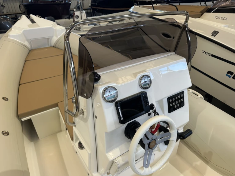 RIB to hire Setúbal at the best price