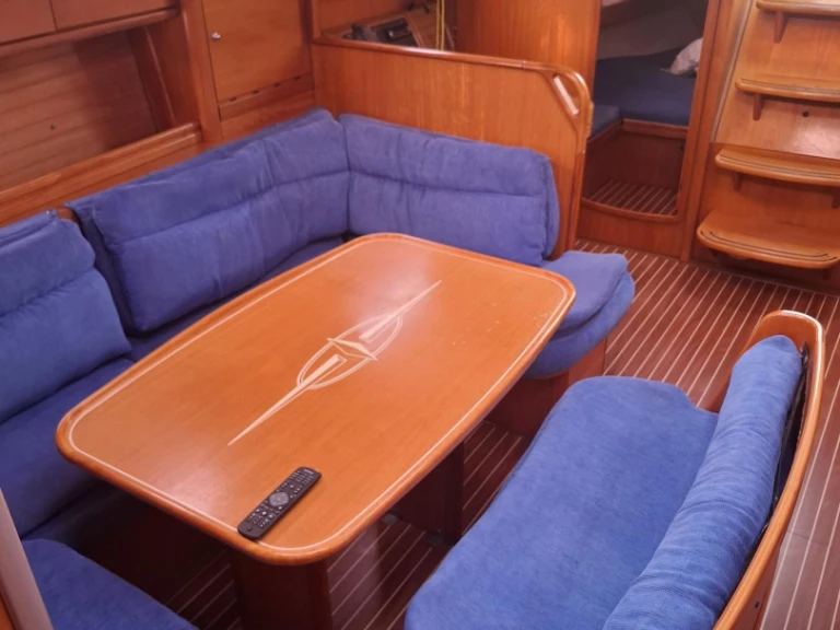 Sailboat hire in Marina di Grosseto - Bavaria Bavaria 42 Cruiser