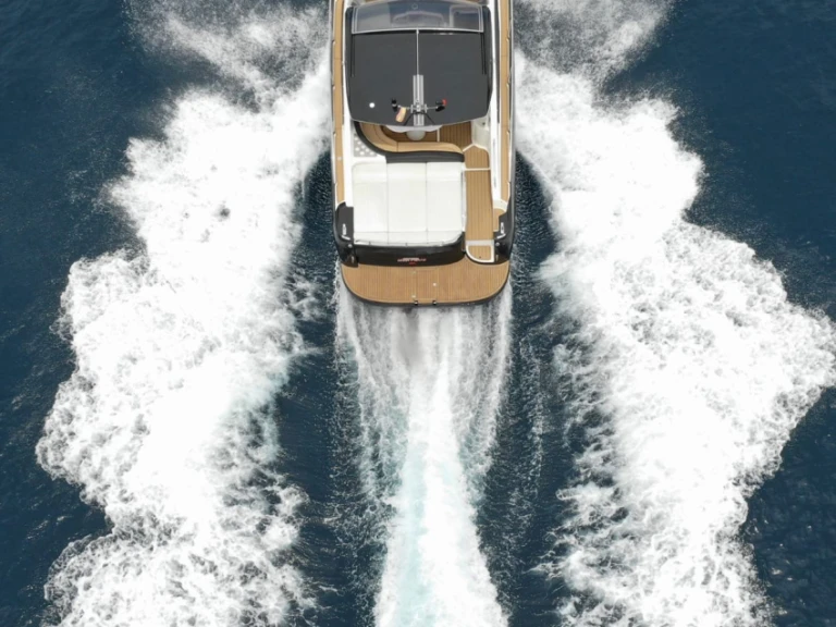 Yacht hire Roses cheap G