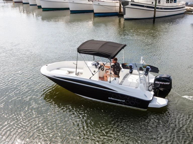 Hire Motorboat with or without skipper Bayliner Club Nautico S'Estanyol