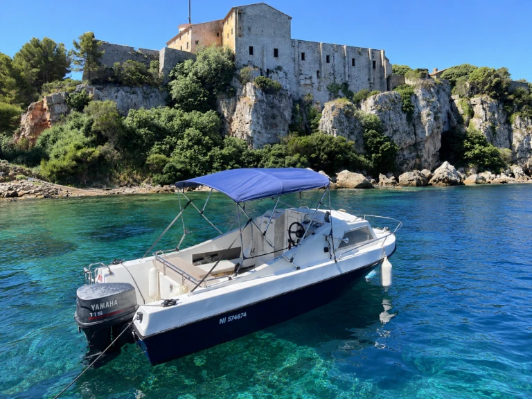 Hire Motorboat with or without skipper Rocca Cannes