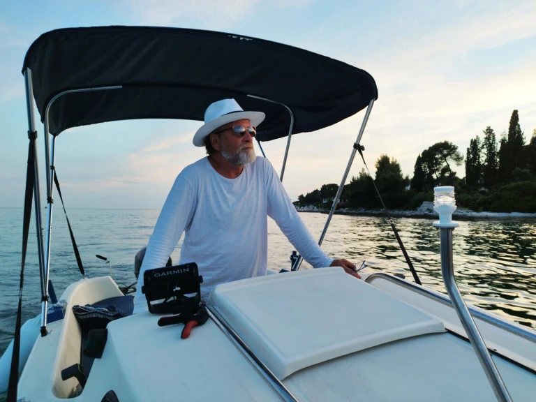 Motorboat hire in Rovinj - Sportmare MSport 500
