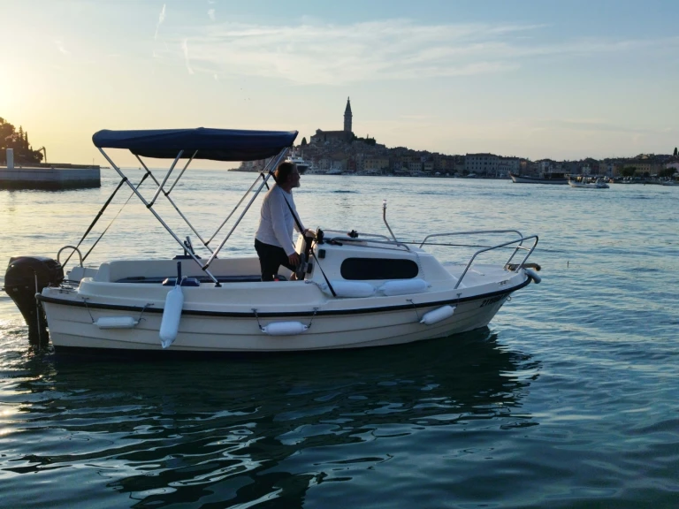 Sportmare MSport 500 charter bareboat or skippered in  Rovinj