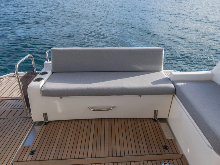 Yacht hire Juan-les-Pins cheap Swift Trawler 41 Fly