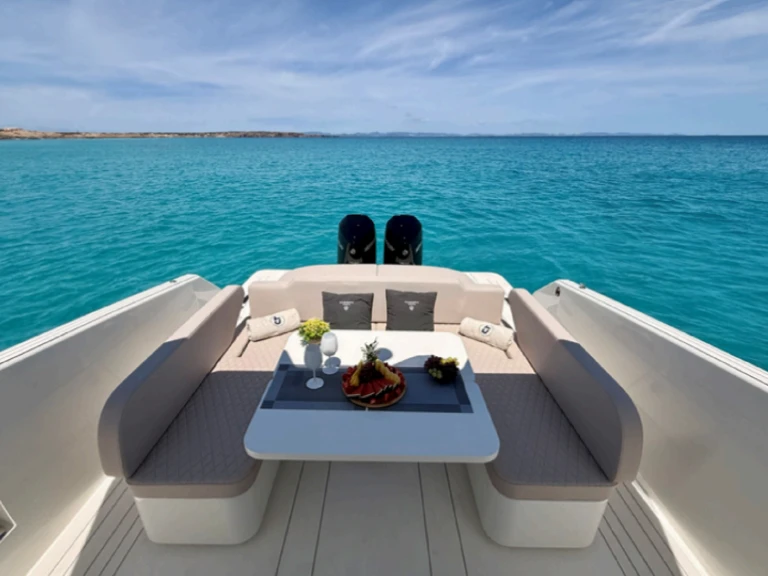 Hire a KUMBRA Kumbra 34 Ibiza Town