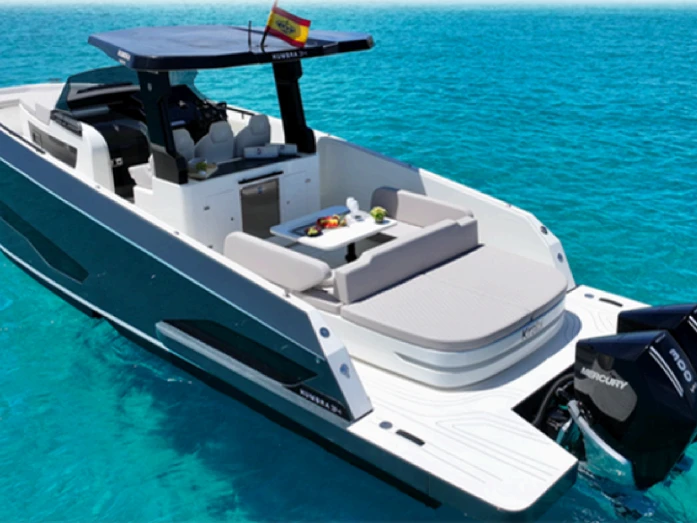 Charter a KUMBRA Kumbra 34 in Ibiza Town on Samboat