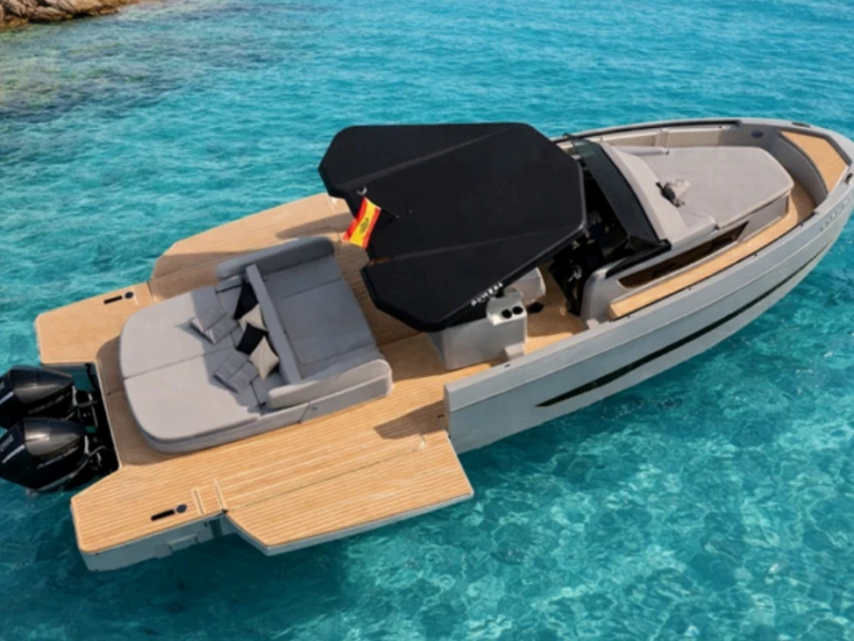 Motorboat hire in Ibiza Town - KUMBRA Kumbra 34