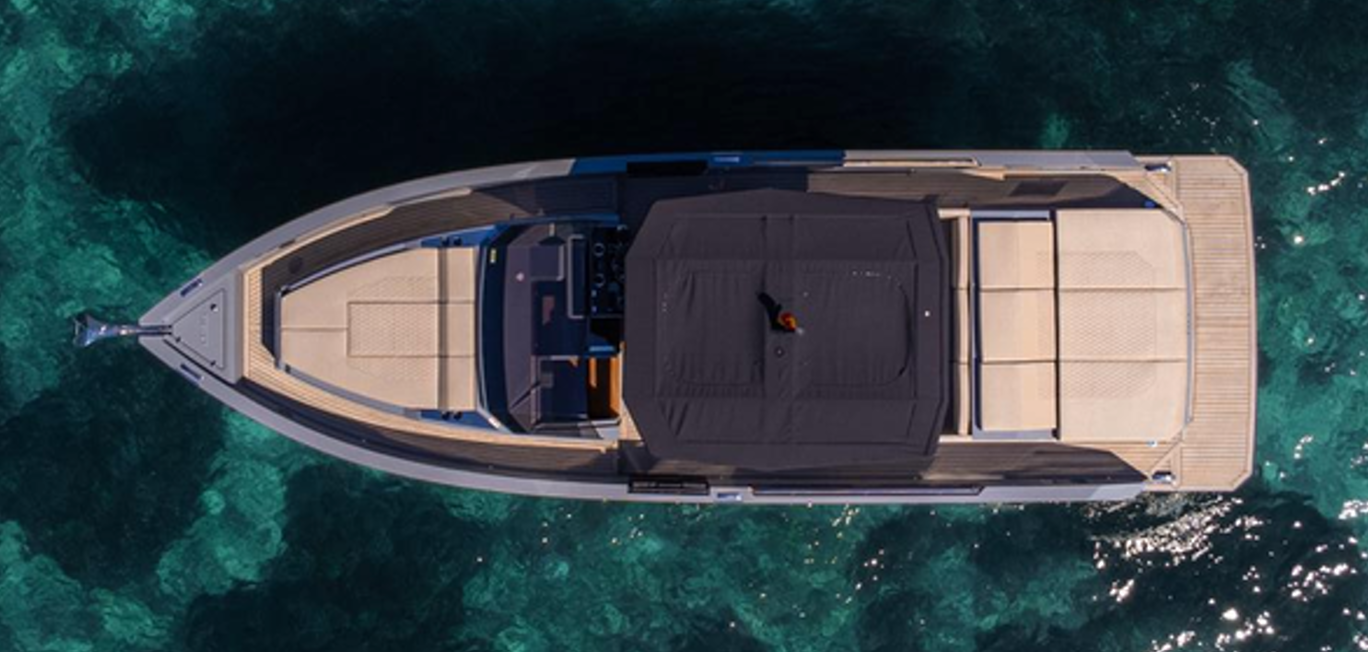 Motorboat to hire Ibiza Town at the best price