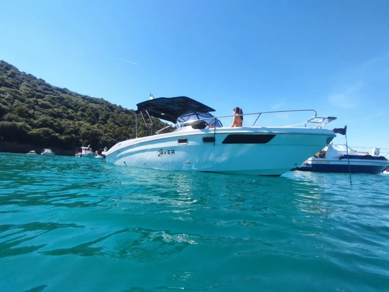 Yacht hire Fezzano cheap 750WA