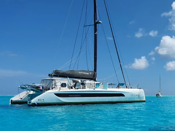 Catamaran to hire Marseille at the best price