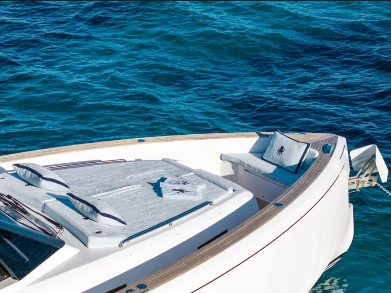 Motorboat to hire France at the best price