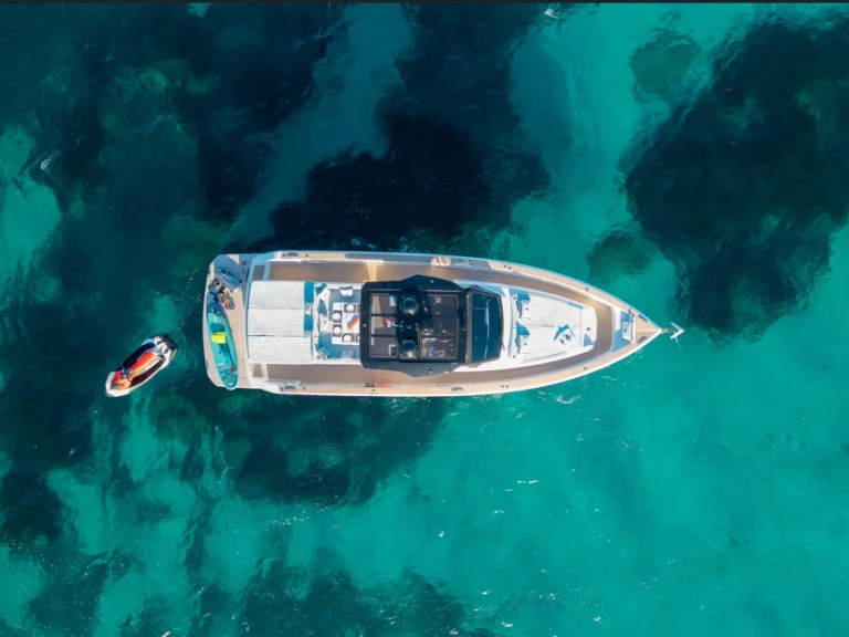 Hire a Pardo Yachts Pardo 50 France