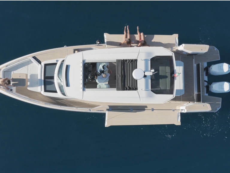 Saxdor SAXDOR 400 GTS charter bareboat or skippered in  Giardini-Naxos