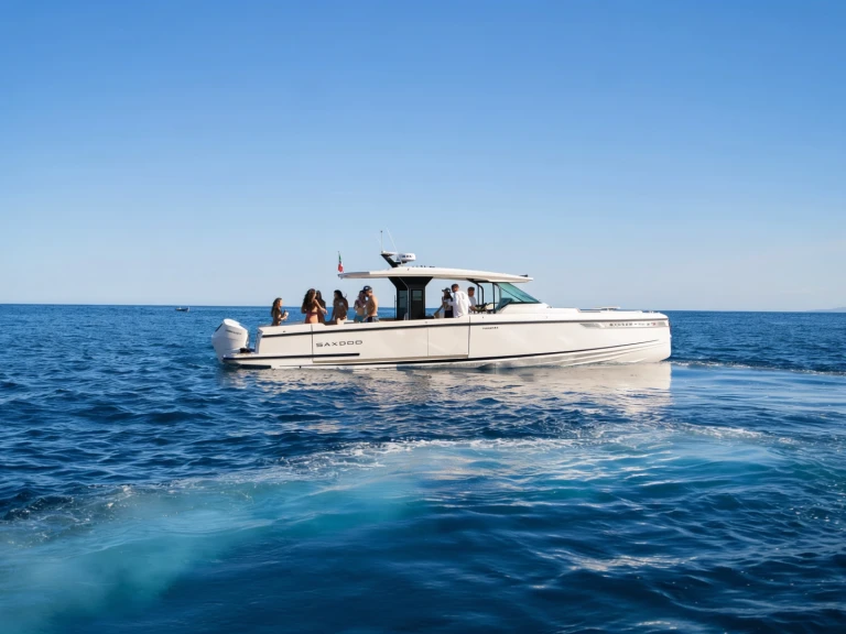 Yacht charter Giardini-Naxos - Saxdor SAXDOR 400 GTS on SamBoat