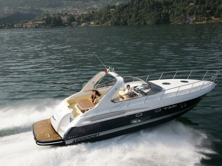 Motorboat to hire Théoule-sur-Mer at the best price