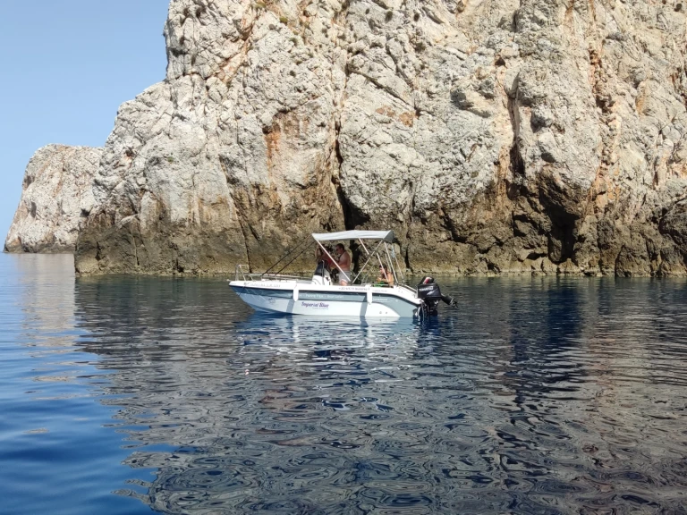 Yacht charter Kato Gouves - Poseidon Blu Water 170cc on SamBoat