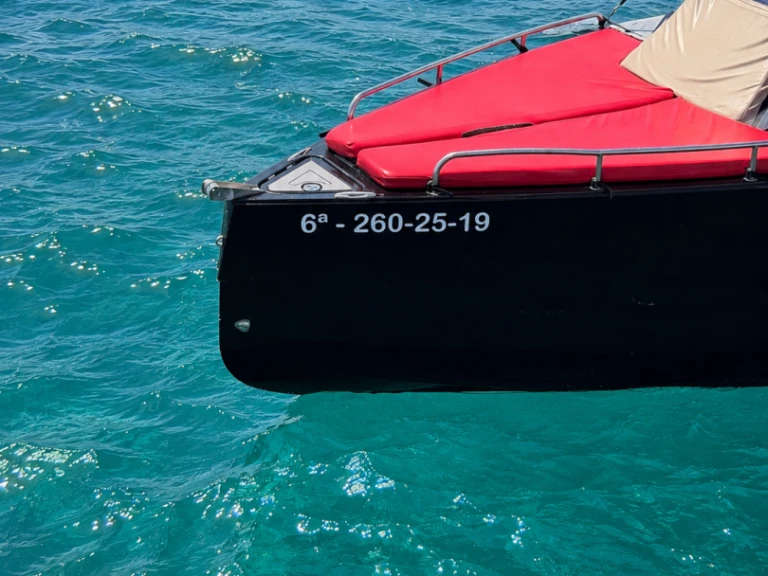 Hire Motorboat Nuva Yatchs with a boat licence