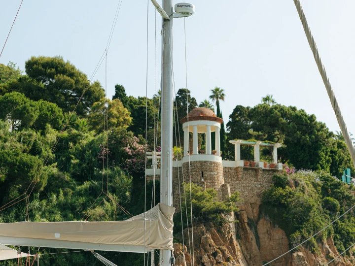 Hire Sailboat with or without skipper Bénéteau Port de Blanes