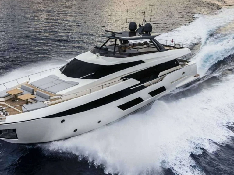 Charter a Ferretti FERRETTI 920 in Ibiza Town on Samboat