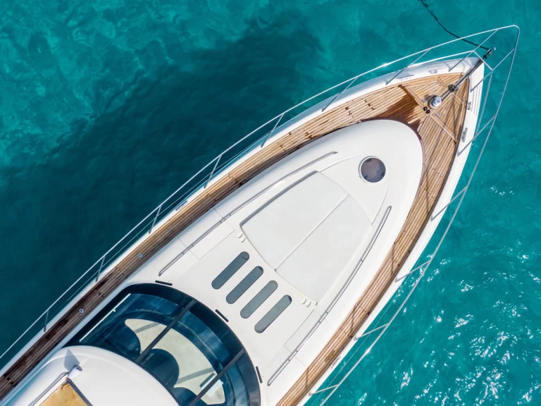 Hire Luxury Yacht Princess with a boat licence