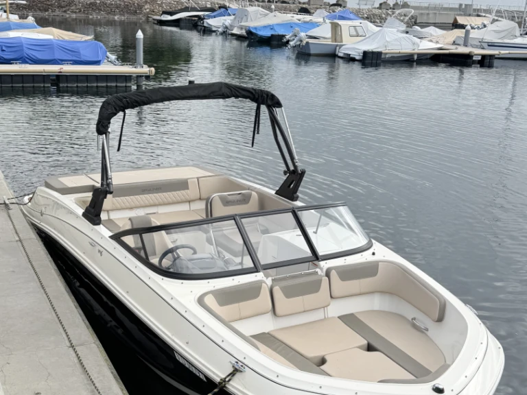 Hire a Bayliner VR6E Rolle