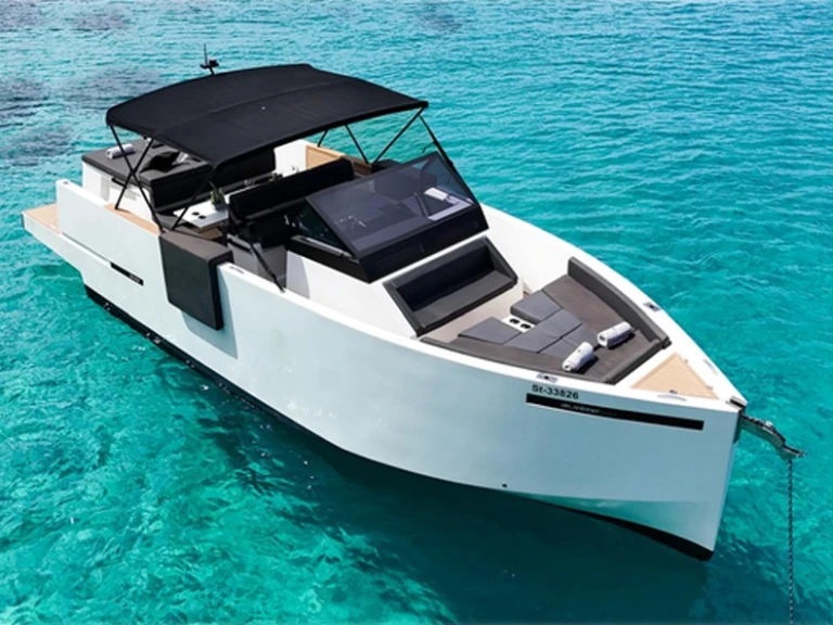 Motorboat to hire Ibiza Town at the best price