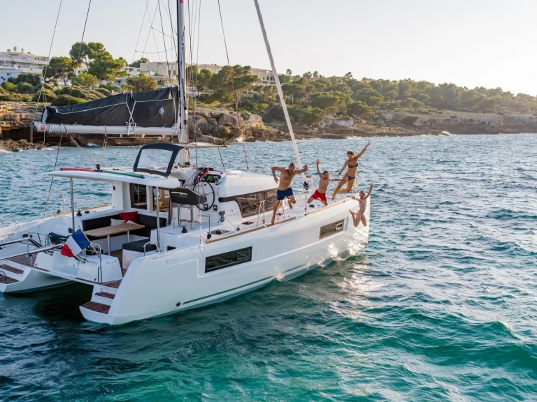 Hire Catamaran with or without skipper Lagoon Eden Island
