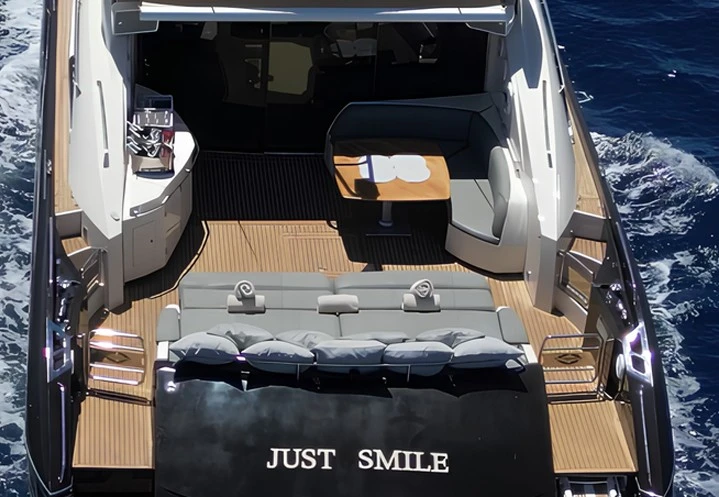 Yacht hire Ibiza Town cheap Predator 82