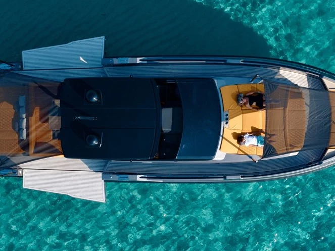 Hire a DAYTONA 50 15m Ibiza Town