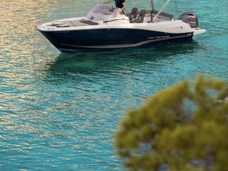 Hire Motorboat with or without skipper Jeanneau Palma de Mallorca
