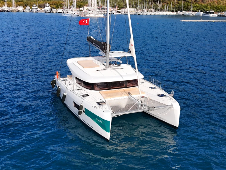 Charter a Lagoon Lagoon 42 in Fethiye on Samboat