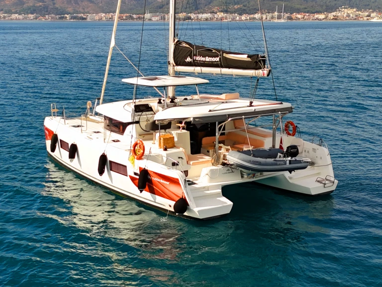 Hire Catamaran with or without skipper Lagoon Fethiye