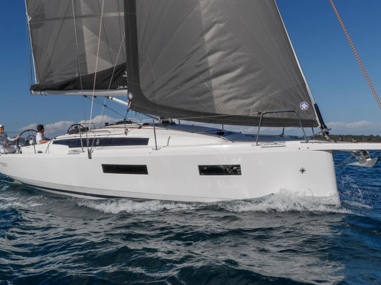 Hire a Jeanneau Sun Odyssey 350 Road Town