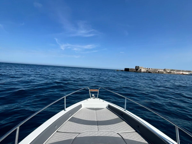 Motorboat hire in Giardini-Naxos - Acquabat Sport Line 19