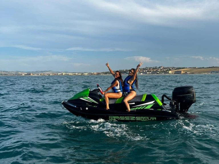 Yacht charter Fasano - Breeze 10.8 on SamBoat