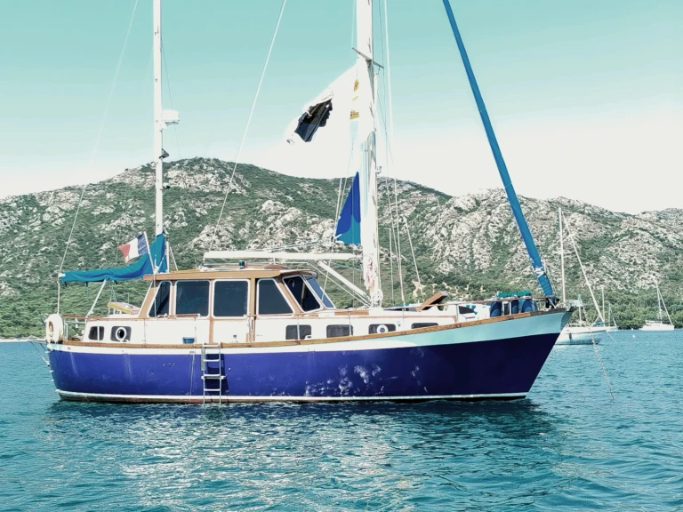 Sailboat hire in Saint-Florent - Nautitech Nautitech 395