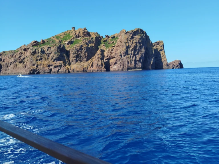 Hire Sailboat with or without skipper Nautitech Saint-Florent