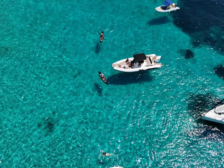 Yacht hire Port of Cannigione cheap Bwa 29 Premium