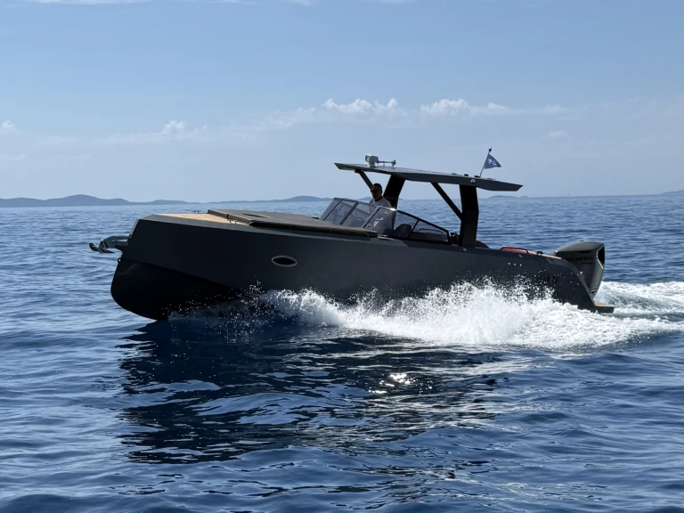 Phantom yachts Phantom 10.0 TT charter bareboat or skippered in  Split