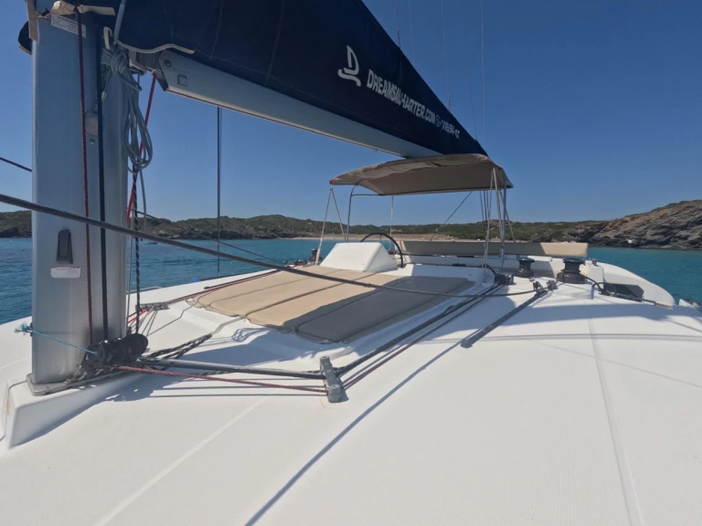 Hire Catamaran with or without skipper Lagoon Mahón