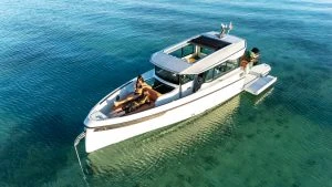 Yacht hire Zadar cheap Saxdor 320 GTO