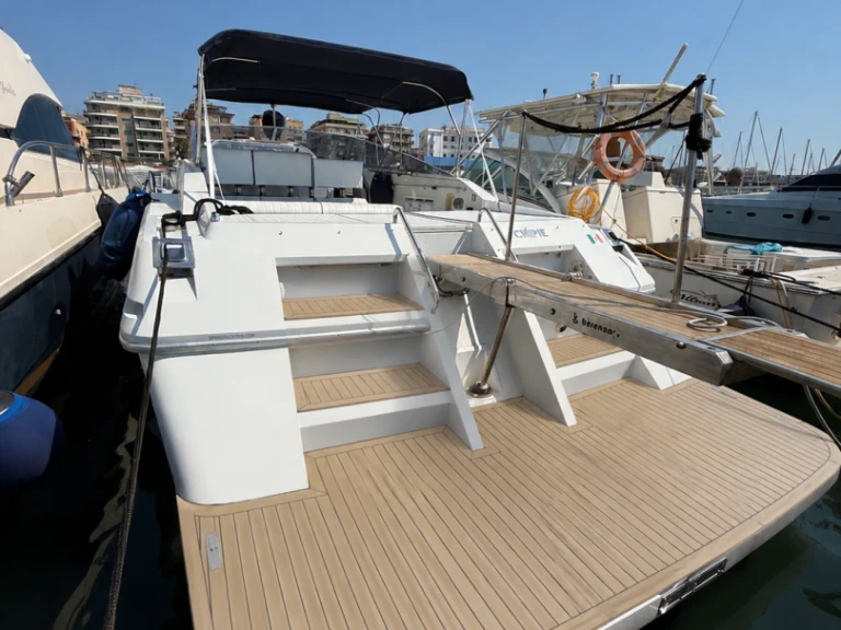 Hire Motorboat with or without skipper Mochi Craft Nettuno