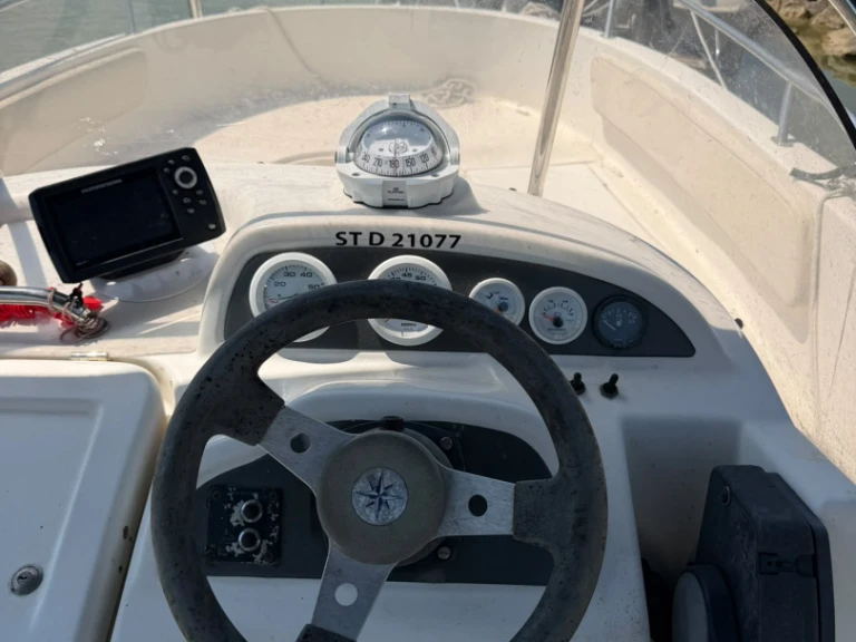 Motorboat to hire Carnon-Plage at the best price