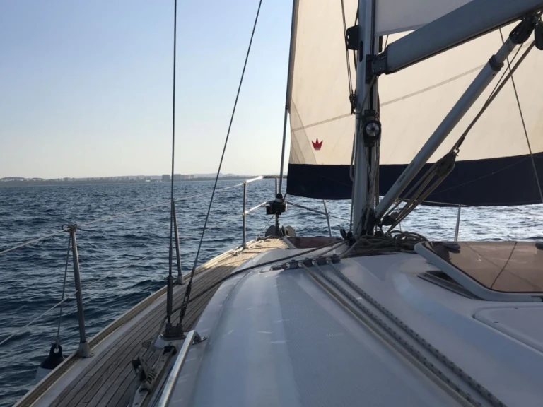 Hire Sailboat Bavaria with a boat licence