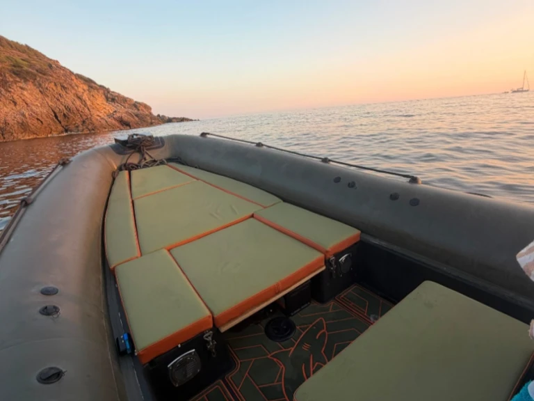 RIB to hire Le Brusc at the best price