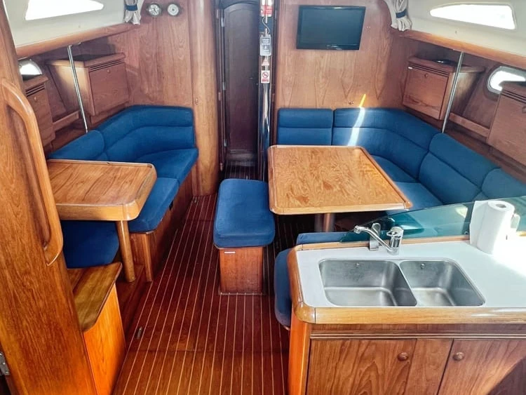 Charter a Jeanneau Sun Odyssey 43 in Nice on Samboat