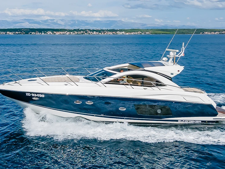 Charter a Sunseeker Portofino 48 in Zadar on Samboat