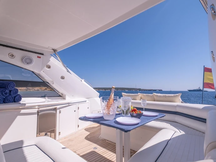 Motorboat to hire Ibiza Town at the best price