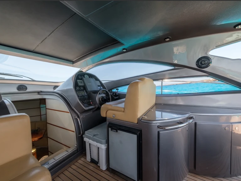 Charter a Pershing Pershing 50 in Ibiza Town on Samboat