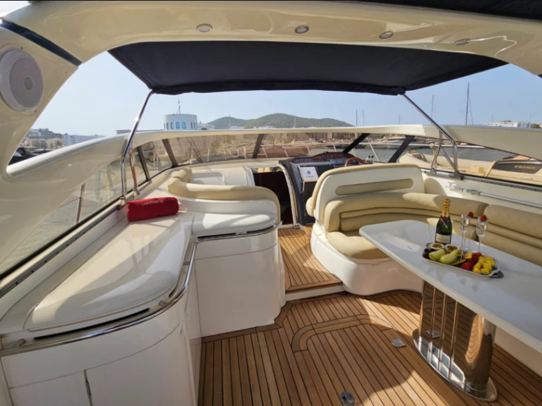 Motorboat hire in Ibiza Town - Princess Princess V50
